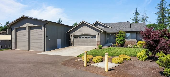Warm & Welcoming Solar Home on Keizer Quiet Lane Hotels in Keizer