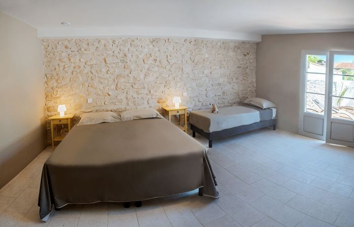 Former fisherman's house with pool in the heart of Old Cotinière