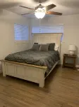 Driller’s Den III Newly Remodled-4 bdrm/3 bath-Close to Expo and Midtown - Boutique