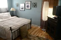 Historic Century Home on Chardon Square - 3-Star
