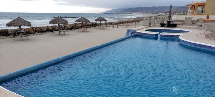 Seaside Salina ~ Beachfront Paradise!!!  (It's just nicer 恩森那達住宿飯店