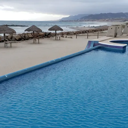Seaside Salina ~ Beachfront Paradise!!! (It's just nicer