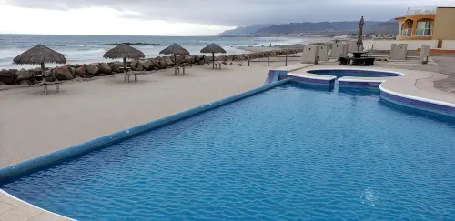 Seaside Salina ~ Beachfront Paradise!!!  (It's just nicer