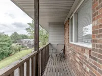 Quiet Fort Knox Townhome Bourbon Trail Stay Near Louisville Airport Hotels in Radcliff
