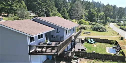 Panoramic Ocean View - Game Room - Fire Pit - Large Deck - Casino - Redwoods - 4-Star
