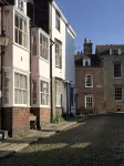 Pretty 18th century cottage centrally situated  on Mermaid Street in Rye - 民泊