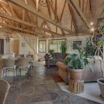 Cozy, secluded cabin, great location and beautiful spa with sweeping views! - WiFi