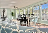 Cozy Lake Front Home with Private Boat Launch/Dock - Balkoner