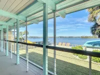 Pet friendly water front home in the heart of Crystal River - Boutique