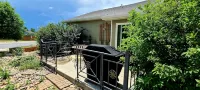 Townhouse in a quiet culdesac, easy access to all Black Hills area attractions.