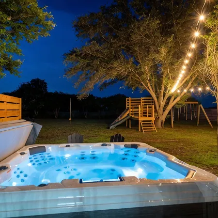 Hot Tub, Tree House, Speakeasy, Outdoor Games, Fire Pit, Arcade Games, Farm Stay