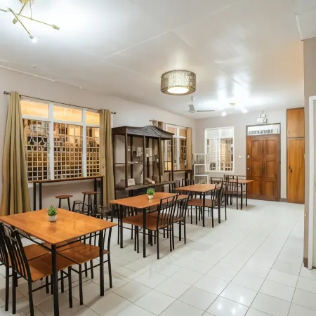 Prim Travellers Inn