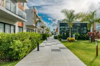 2-Level Retreat + Jacuzzi | Free Airport Transfer