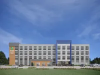 Holiday Inn Express & Suites Muncie Northwest by IHG