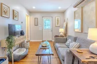 Cozy, dog-friendly, downtown