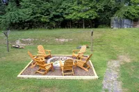 5Min to Lake, 20Min to NRG, Hot Tub, Fire Pit, BBQ. Quiet&Secluded. Pet Friendly