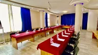B Hotel Bishkek - Thân thiện với thú cưng