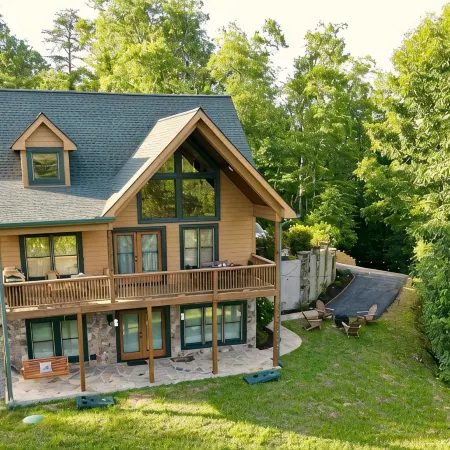 Bear Valley Retreat | Cozy and Private Cabin near Lake Chatuge | Dog Friendly