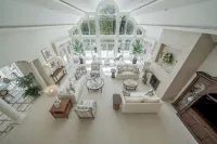Luxurious Riverfront, Indoor Golf, Gym, Nature paradise - 4 stjerner