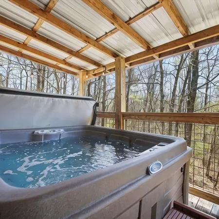 Romantic Red River Gorge Cabin w/ Hot Tub, Pond Views & Dog Friendly