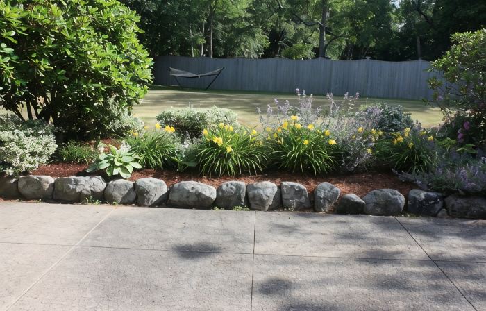Beautiful Oceanfront Home in Estate Setting Gloucester — Fall Rental Available!