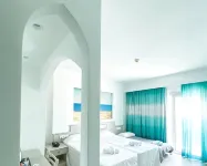 阿尼西斯酒店 - 沙灘