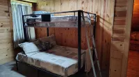 Relaxing Country Cabin. Near Lake Hudson.