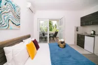 Studio with Balcony and Sea view - 2-Star