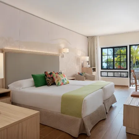 Hotel Jardín Tecina