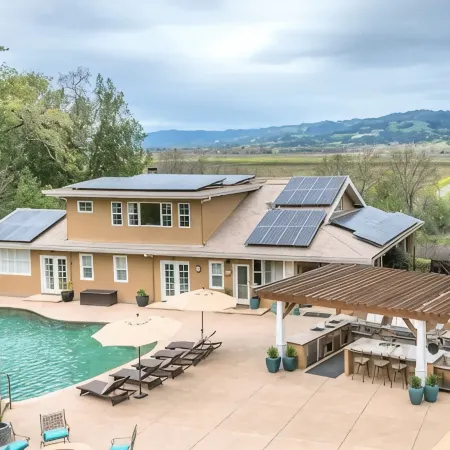 Large Outdoor Kitchen, Pool, Hot Tub, Firepit...8 Mins From Healdsburg Plaza