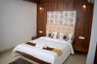 Hotel Tlb Palace - Pysäköinti