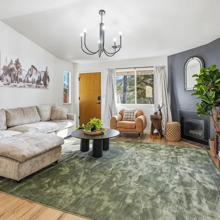 Yosemite Getaway! Stylish 2Br Near South Gate