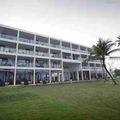 Shinagawa Beach Hotel Exterior