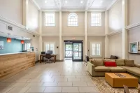 Sleep Inn & Suites - 2-Star