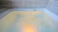 Oneday Namhae Pension - Hot Tub