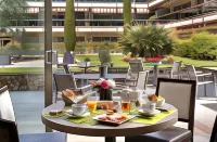 The Originals Boutique, Hôtel les Strélitzias - Bữa sáng