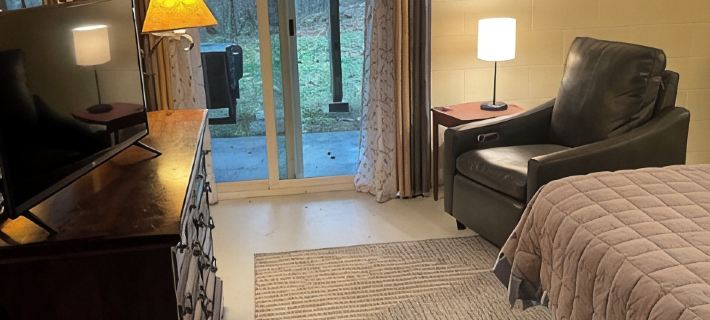 Studio for 3/Private Entrance, Bath, WiFi, Netflix/2.5 mi to Town/Pets Hotels in Athens County