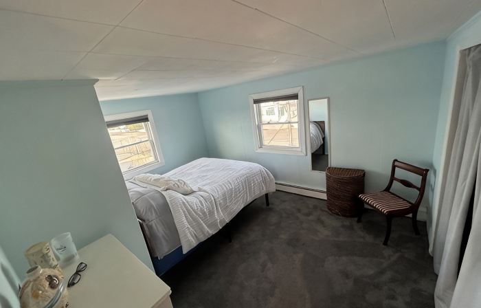 Charming 3-bedroom house in Lavallette with WiFi and AC.