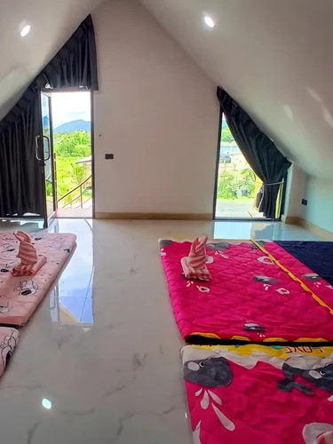 รูปภาพของLarge Villa with a Private Pool, 600 Meters from Mae Rumphueng Beach and Near Koh Samet