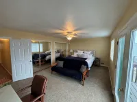Charming 3-bedroom beach house, fabulous St. Charles, Idaho - Beautiful Views - 4-Star