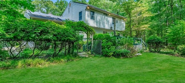 Secluded 3-Acre Retreat – Private King Suite, Full Kitchen, Near Atlantic City! Hoteles en Galloway
