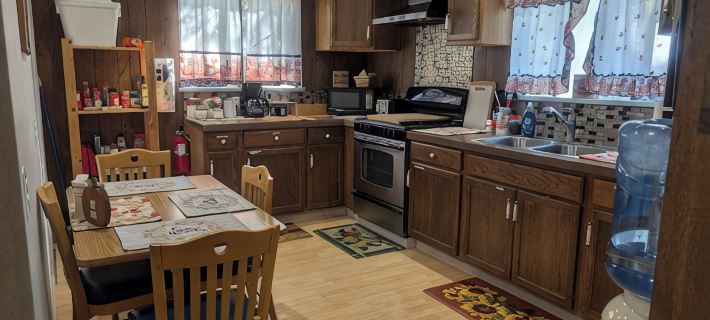 Kozy Korner will be your home away from home to refresh and rest when traveling. Hotels in Mariposa County