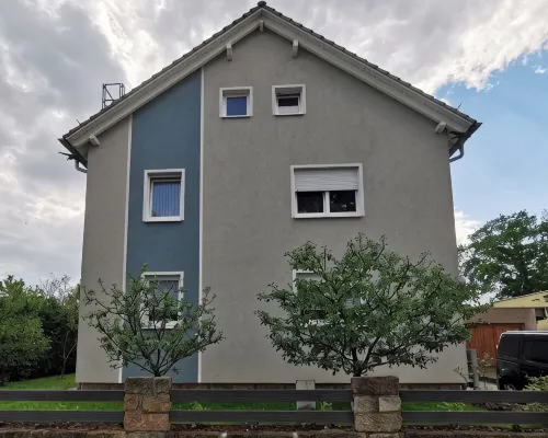Moderne Ferienwohnung in Ruhiger Elbnaher Lage mit Guter Verkehrsanbindung 申費爾德教堂附近的飯店