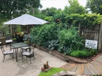 The Carriage House "The Entire Place - バスタブ