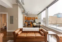 Luxury Downtown Indianapolis 1Br, Walk to Gainbridge, Convention Center - Apartemen