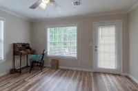 Goldfinch Guesthouse: Charming Family Home Near Lake & Downtown Claremore - 3-Sterne