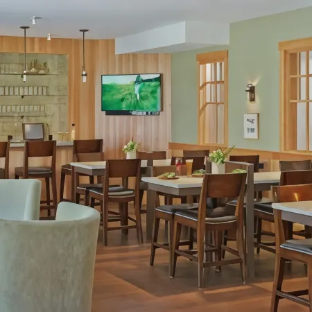 Green Mountain Suites Hotel