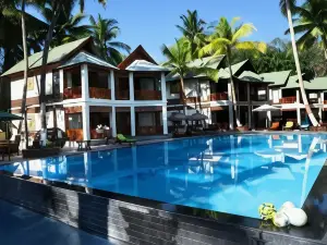 Sandyy Wavess Beach Resort
