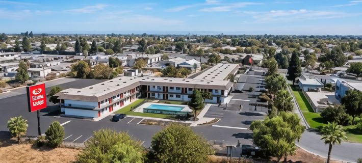 Econo Lodge Stockton Near I-5 Fairgrounds Hotels in San Joaquin County