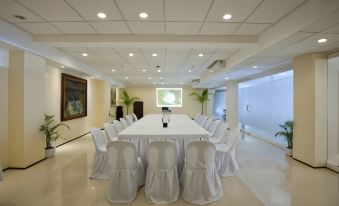M Citi Suites